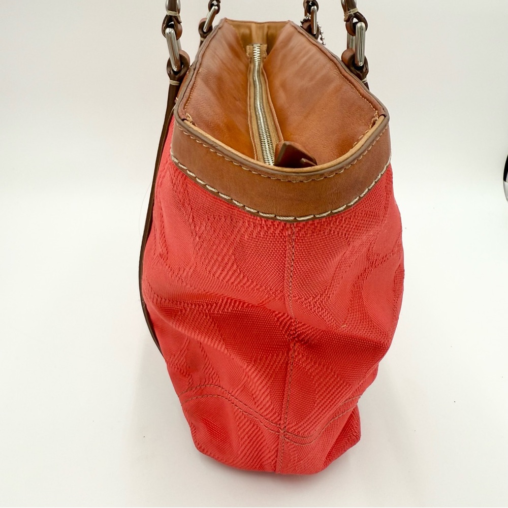 SOLD Coach Gallery Tote Bag - Picture 2 of 8